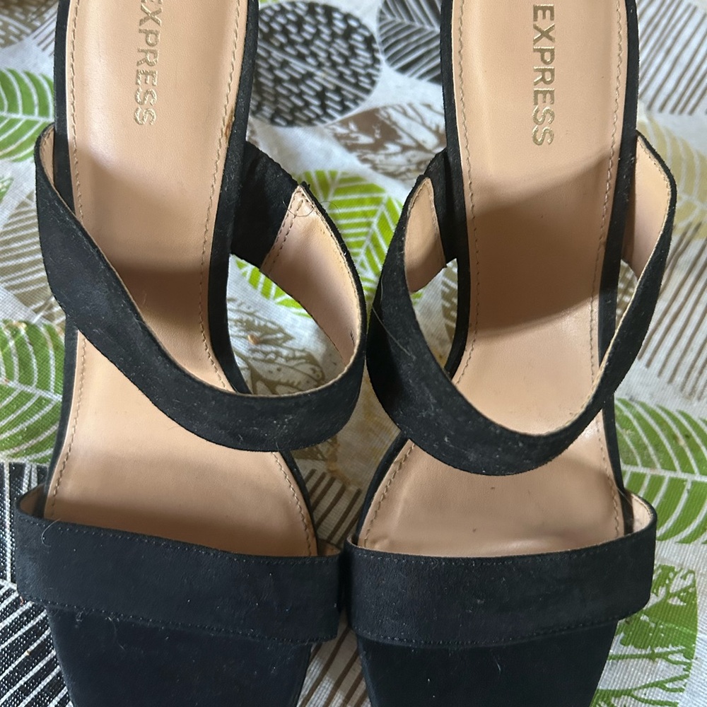 Express Black Heels Modern Minimalist Design